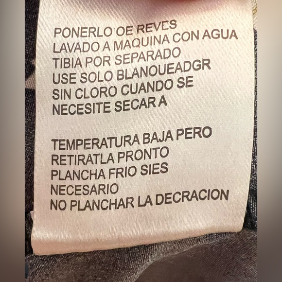 Free People with a Floral/Crane Print Kimono/Duster Velvet Trim. - Picture 10 of 11